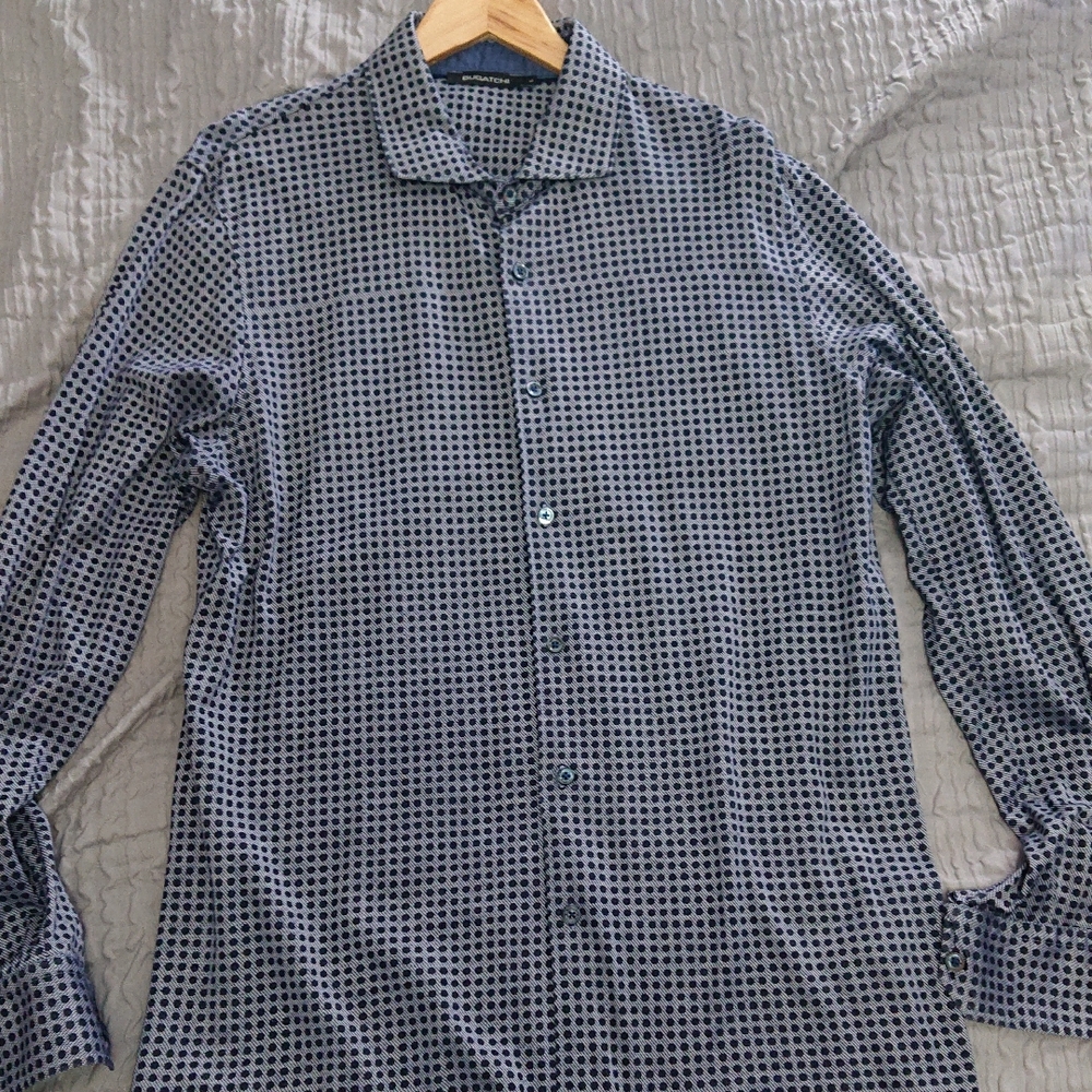mens Bugatchi botton down shirt